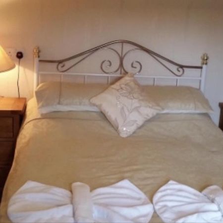 Viewbank Villa Beauly Bagian luar foto