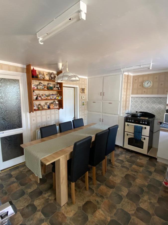 Viewbank Villa Beauly Bagian luar foto